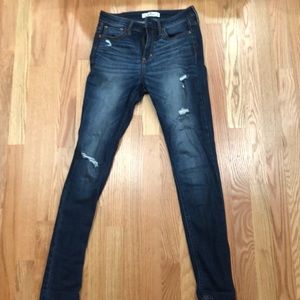 Hollister jeans